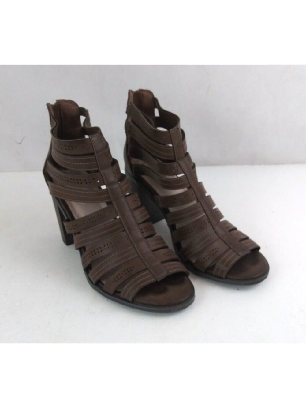Comfort Est 1946 Brown Strappy Block Heel Women's Shoes Size 9